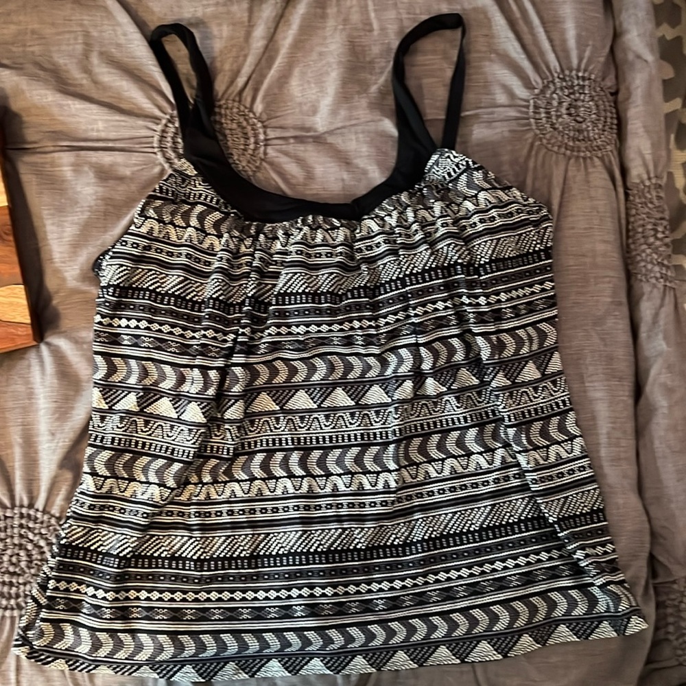 Coco reef women’s swim tank size 40 D